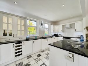 Photo 26- click for photo gallery